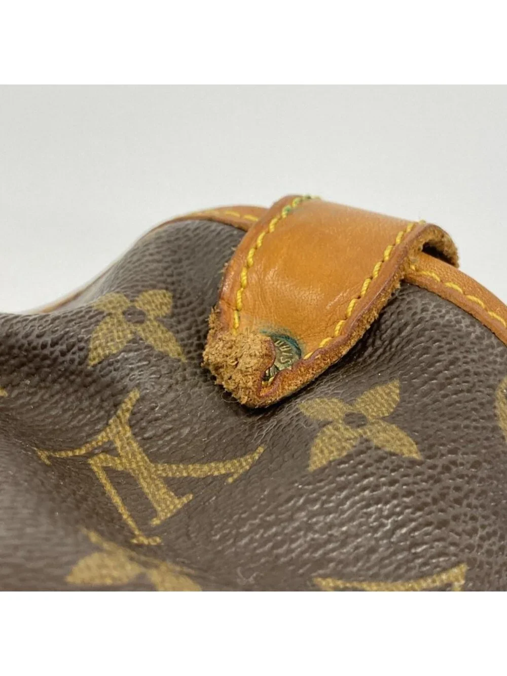 Louis Vuitton Shoulder Bag Monogram Saumur 35 Brown